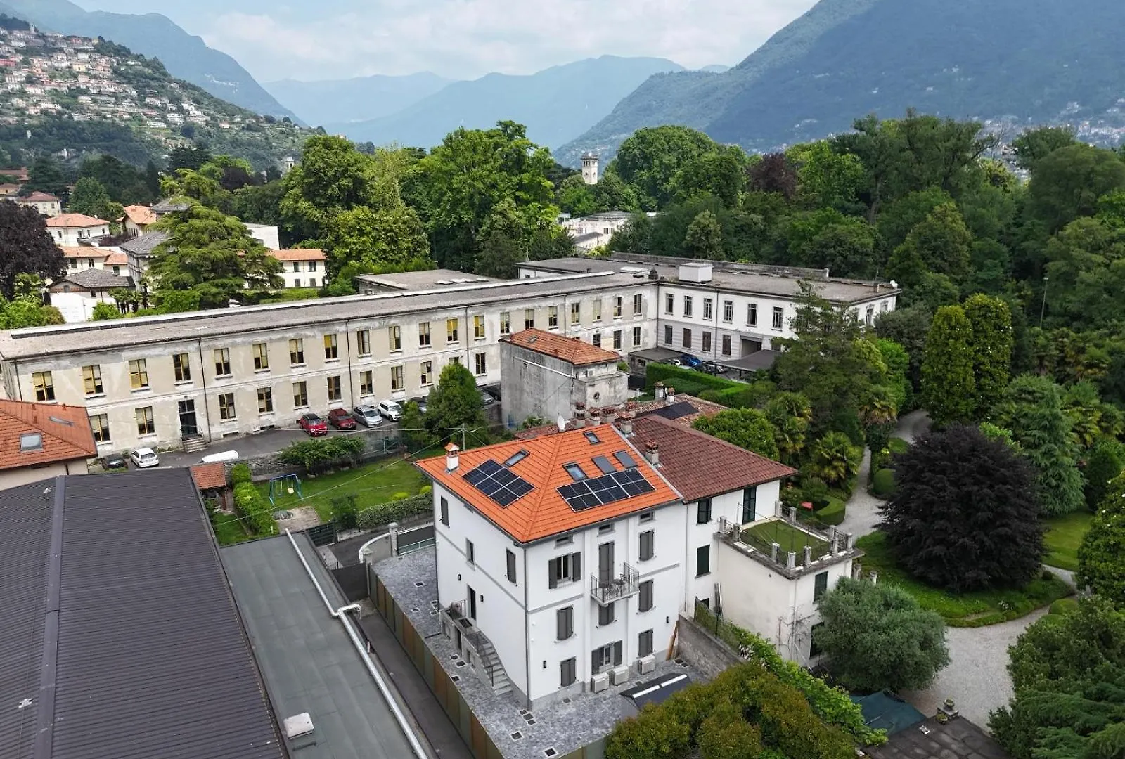 Spazio Perlasca Apt 3 - Cernobbio Como Lake 0*,  إيطاليا